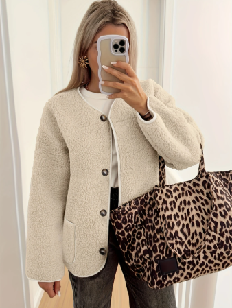 Lillia™ | Die Fleece-Knopfjacke