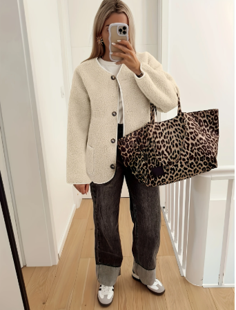 Lillia™ | Die Fleece-Knopfjacke