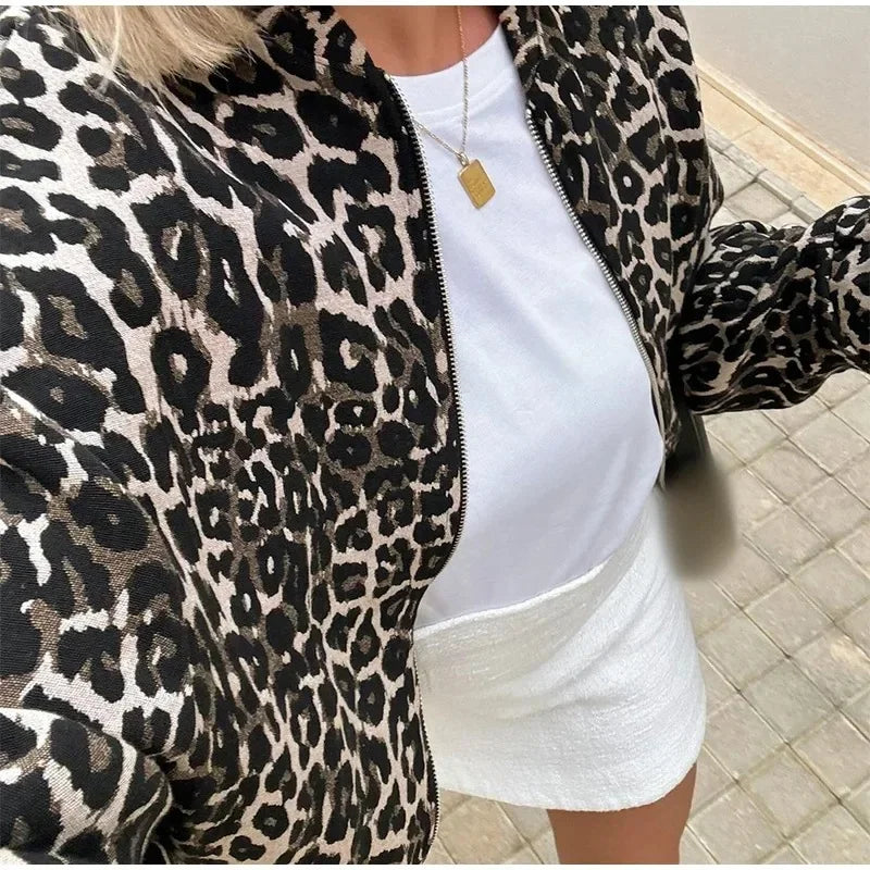 Jasmin™ | Leopard Bomberjacke